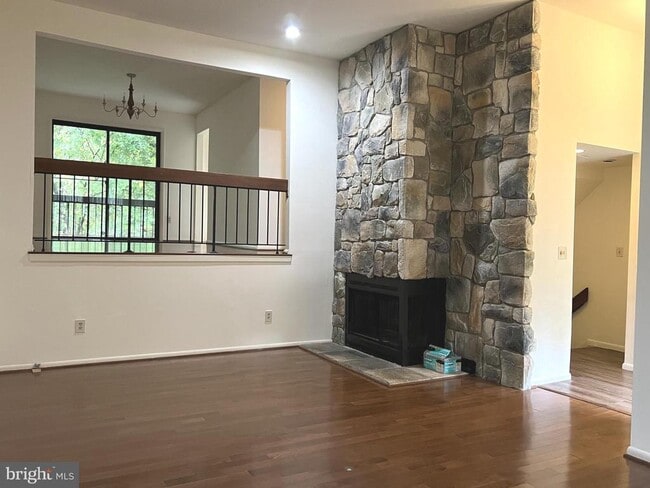 Building Photo - 8729 Sheridan Farms Ct