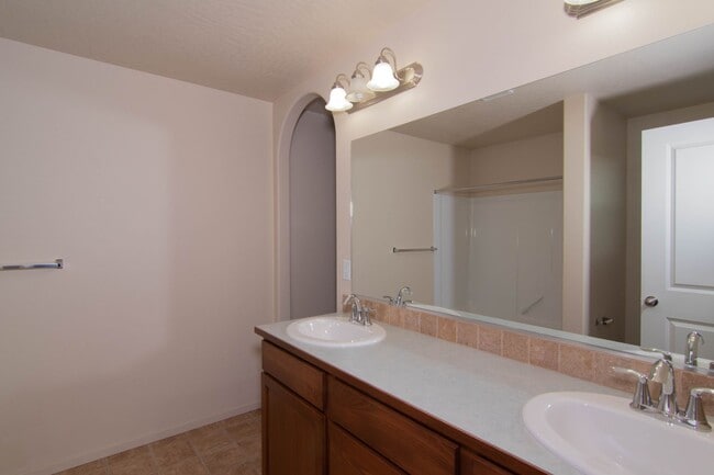 Building Photo - COMING SOON !! 4 Bed 2 bath 5 Mile Prairie newer home with open concept design