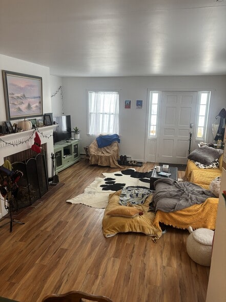 Building Photo - 201 S Prospect St