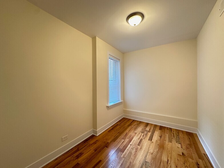 Building Photo - 343 Park Ave