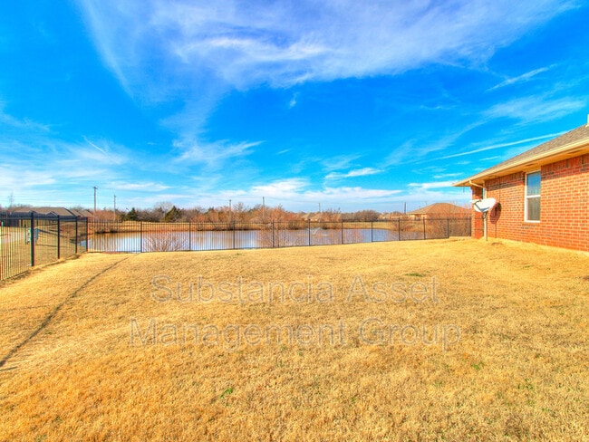 Building Photo - 4117 Green Apple Dr