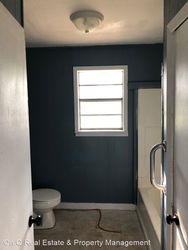 Building Photo - 3 br, 1 bath House - 329 Roy Benton
