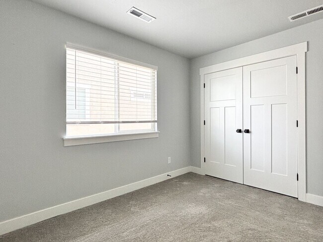Building Photo - 13959 Silver Peak Ln