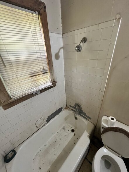 Building Photo - 3355 Lunceford St
