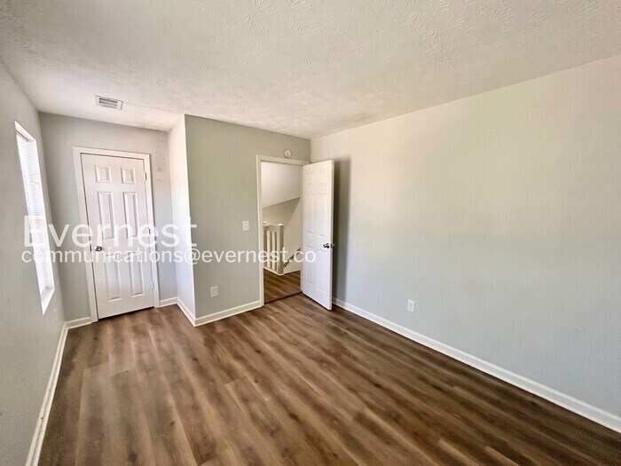 Building Photo - 1373 Mill Lake Cir