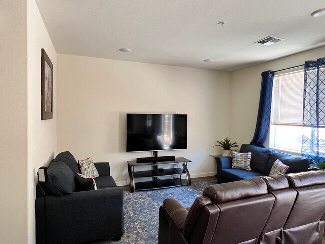 Building Photo - 4711 Falcon Rock Ln