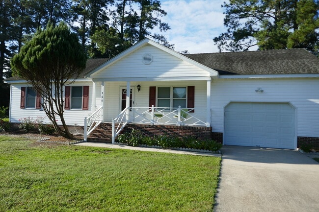 Primary Photo - 368 Country Club Rd