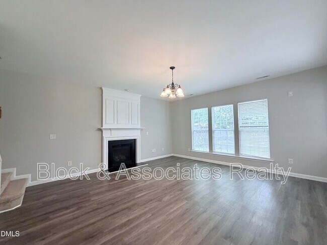Building Photo - 2101 Addenbrock Dr