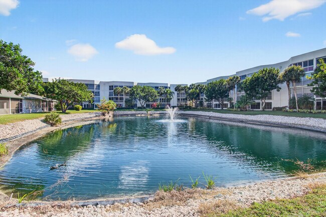 Building Photo - 3162 Via Poinciana