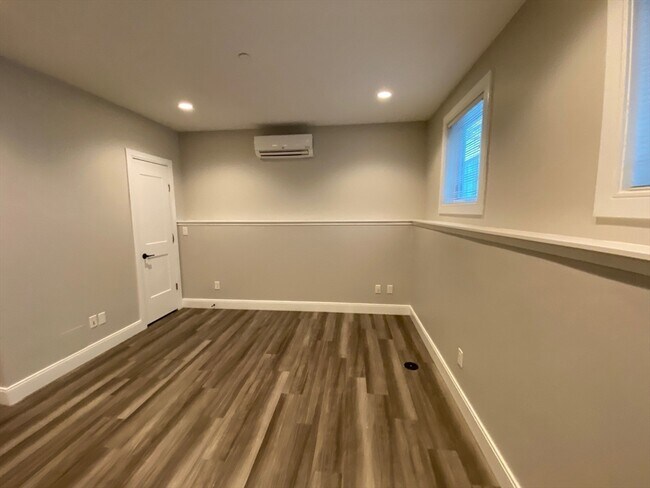 Building Photo - 189 Washington St