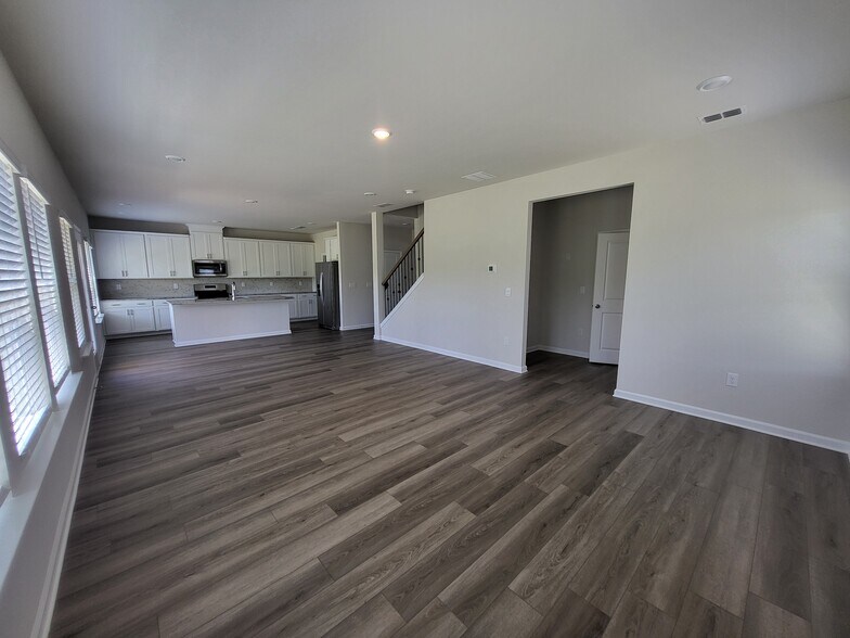 Open Floorplan - 250 Sope Creek Cir