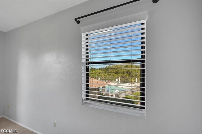 Building Photo - 8474 Charter Club Cir