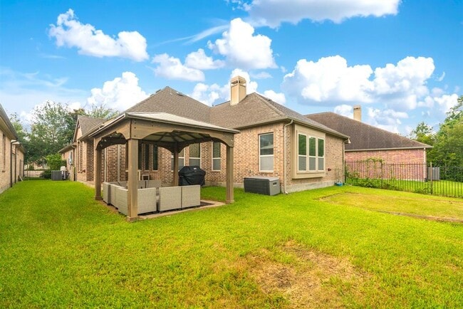 Building Photo - 34 Danby Place