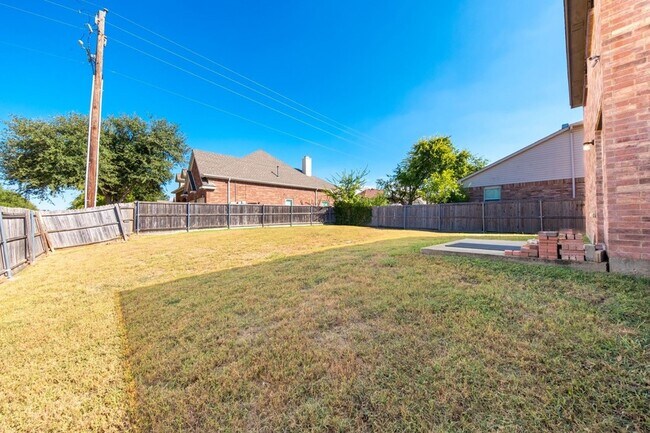 Building Photo - 520 Lewis Canyon Ln