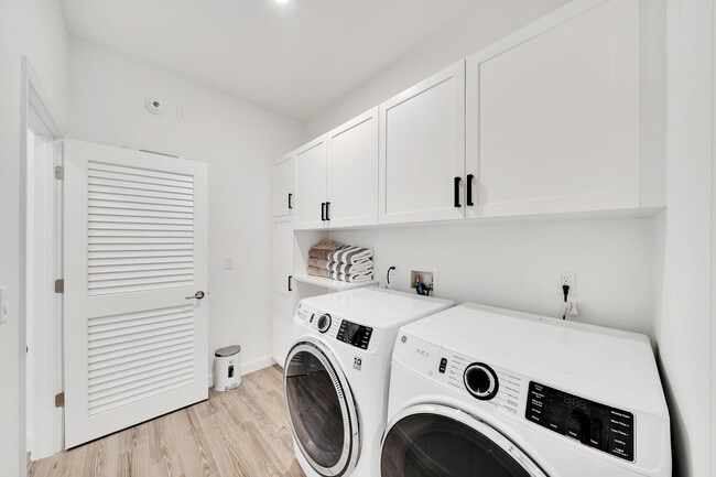 Building Photo - 10219 SW Corvus Ln