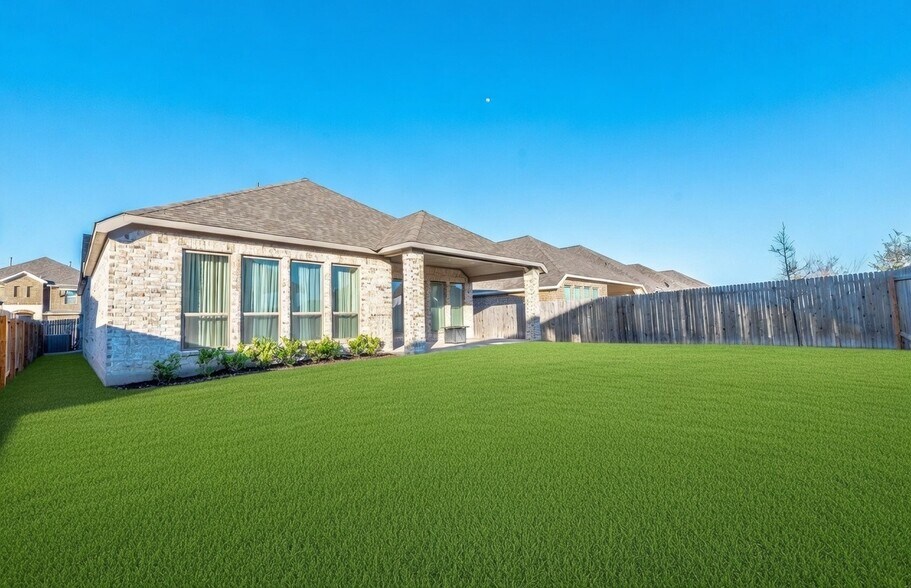 Building Photo - 14336 Apache Wls