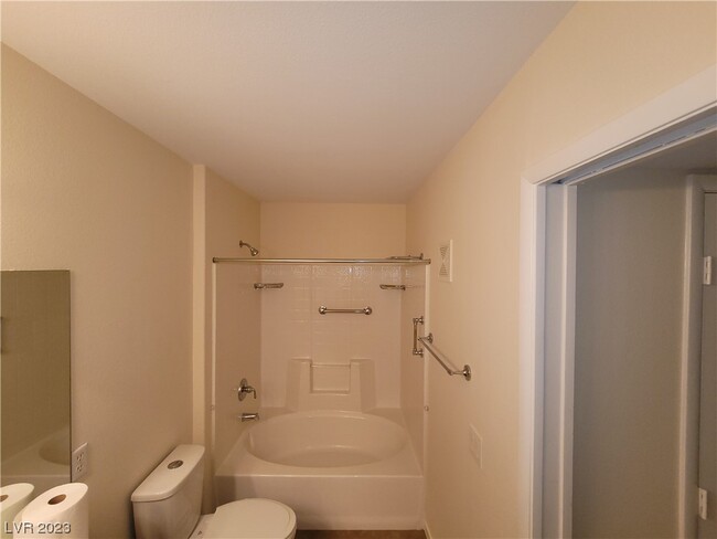 Building Photo - 5710 Tropicana Ave