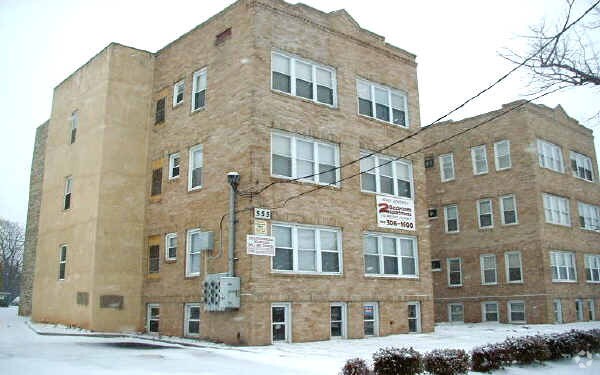 Building Photo - 555-557 S Broad St
