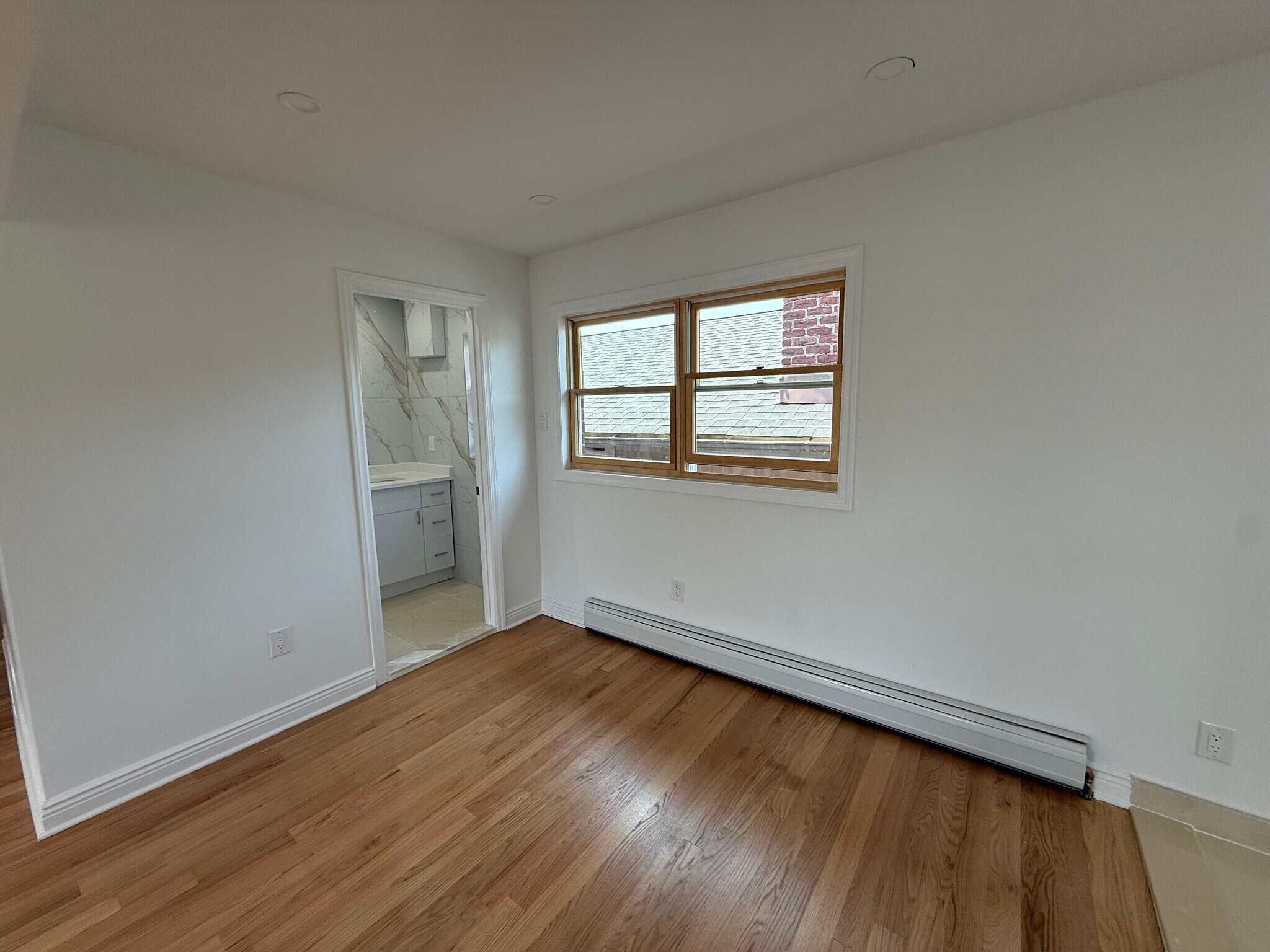 Building Photo - 307 9th St