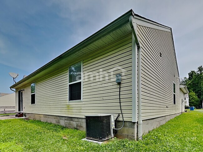 Building Photo - 51 Huntington Ave