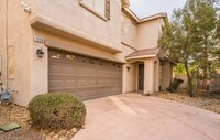 Building Photo - Silverado Courtyards Beauty