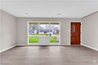 Building Photo - 6531 Kenbridge Rd