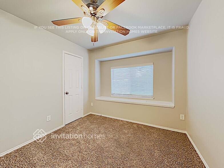 Building Photo - 209 Tanglewood Pl