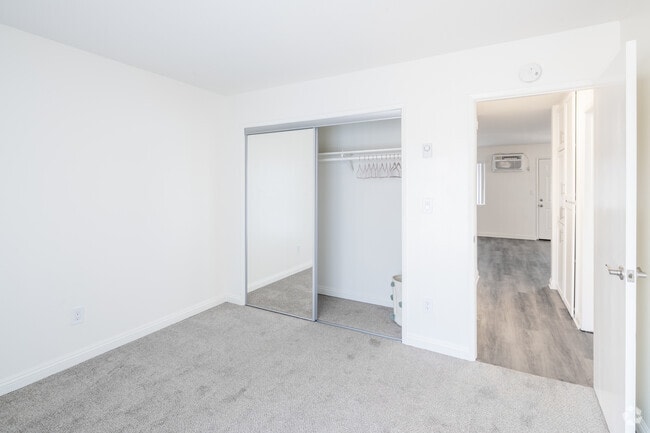 11520 186th St Artesia, CA 90701 - Artesia Crossings