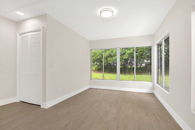 Building Photo - 1516 Zinnia Dr