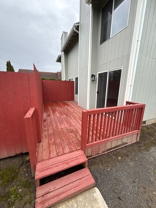 Building Photo - 3714 47th Ave NE