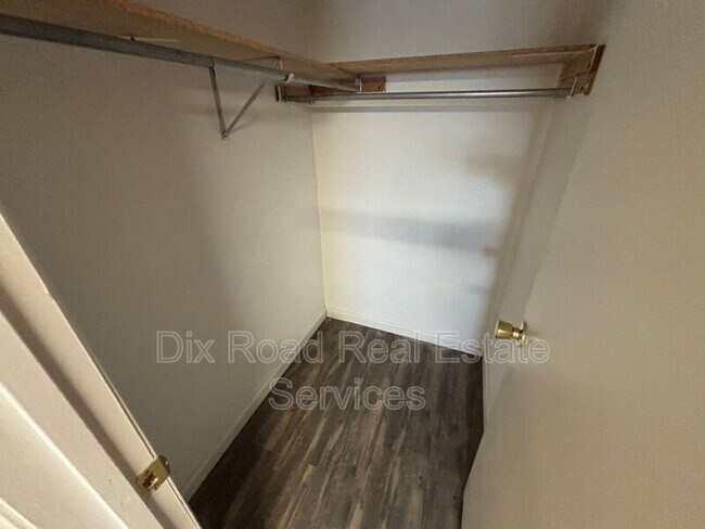 Building Photo - 1148 Blackwell Dr