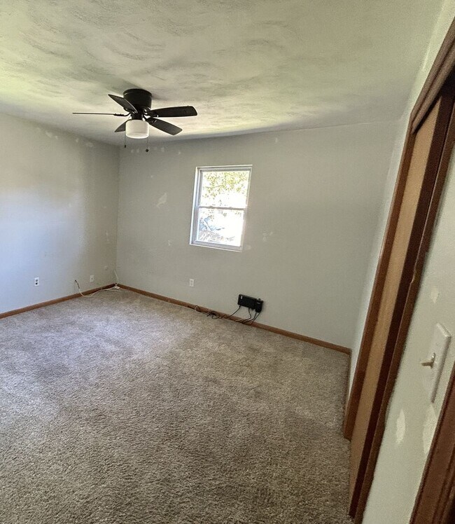 Building Photo - Guam Streets