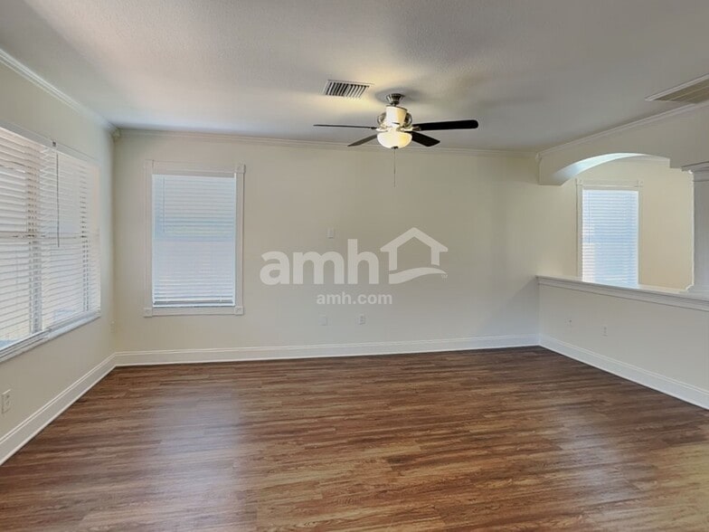 Building Photo - 12646 Evington Point Dr