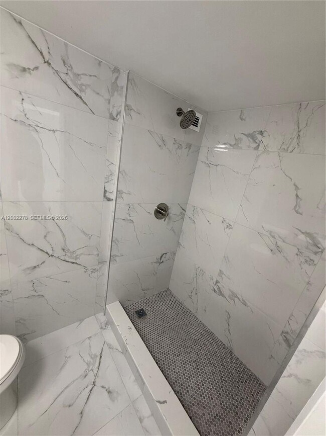 Building Photo - 5700 Collins Ave