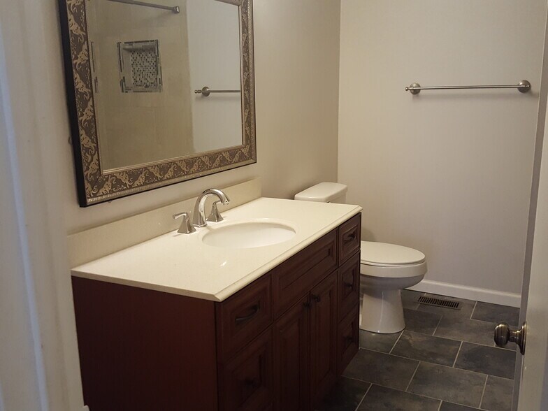 Building Photo - 4721 Eldon Ct