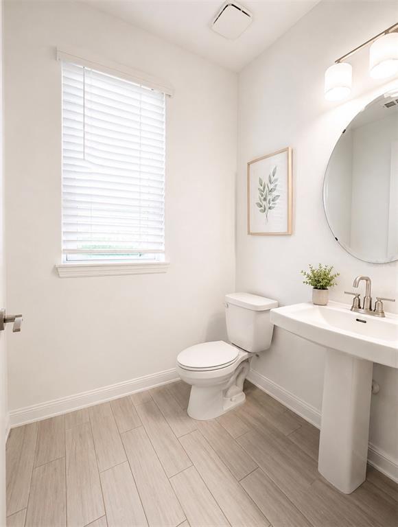 Building Photo - 5136 Goldfinch Dr