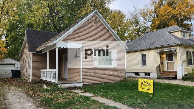Building Photo - 845 W Sawyer St