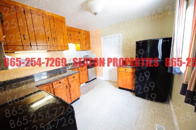 Building Photo - 2817 Boright Dr