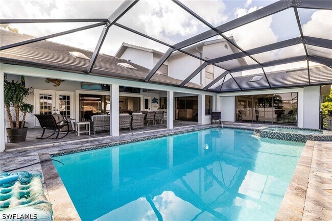 Building Photo - 1911 SE 32nd Terrace