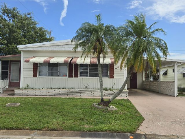 Primary Photo - 311 49th Ave Terrace W