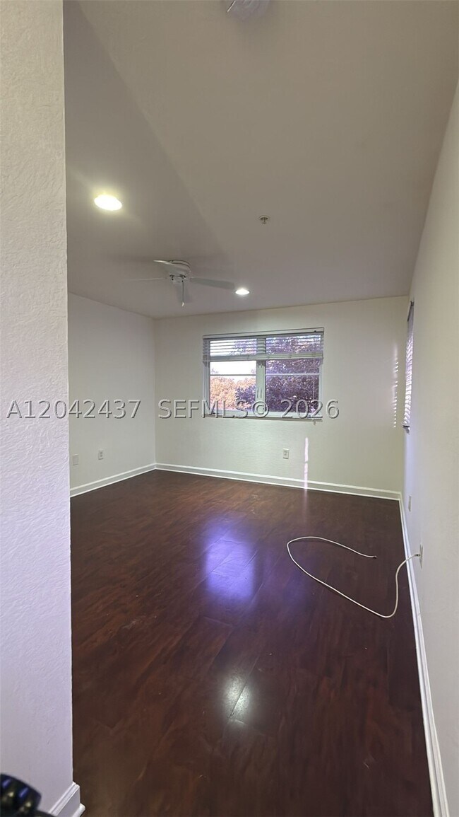 Building Photo - 17640 NW 73rd Ave