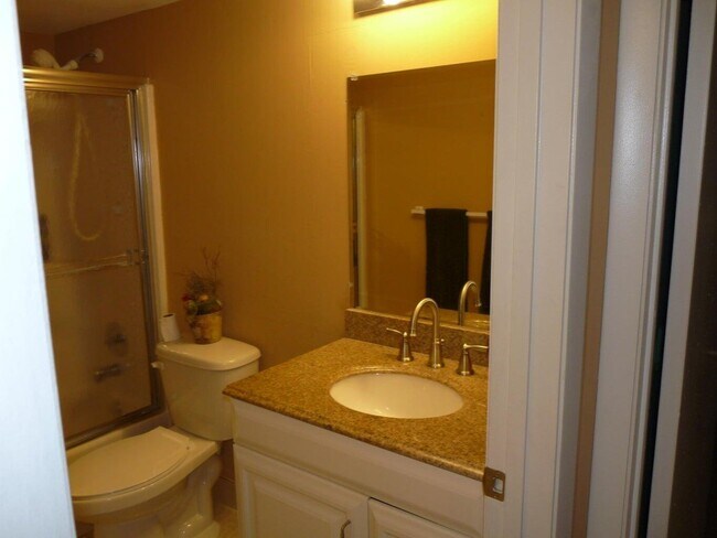 Building Photo - 21954 Tidewater Terrace Apt #102, Boca Rat...