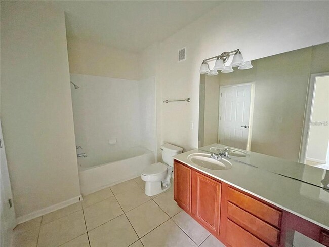 Building Photo - 3338 Robert Trent Jones Dr