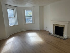 Building Photo - Pet Friendly Renovated Brookline Gem with Laundry in Unit and 1 Parking is a steal!
