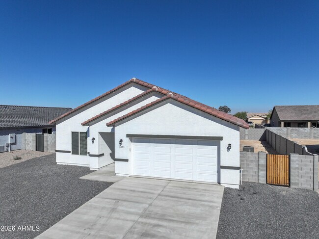 Building Photo - 11000 Cove Dr