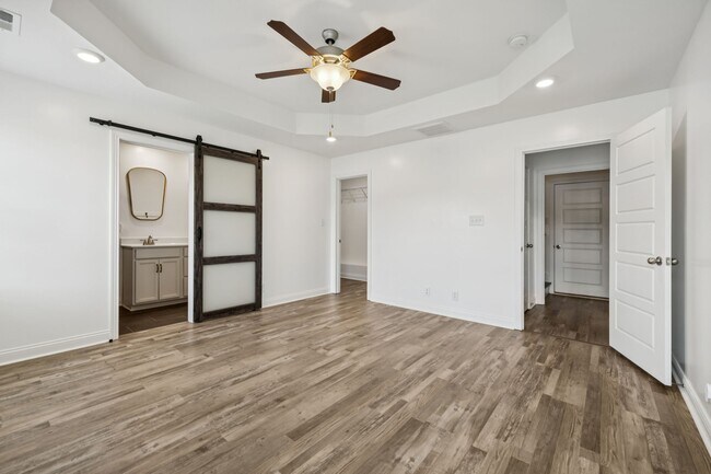 Building Photo - 219 Dugger Dr