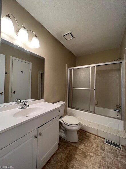 Building Photo - 4396 Silverleaf Dr