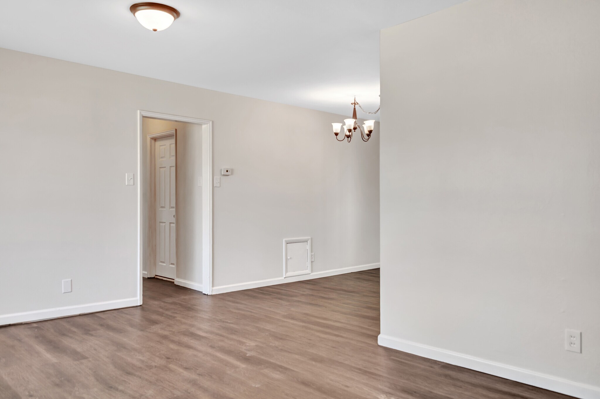 Building Photo - 4440 Turquoise Dr