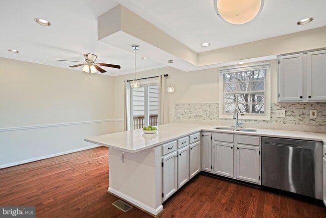 Building Photo - 9216 Burley Ln