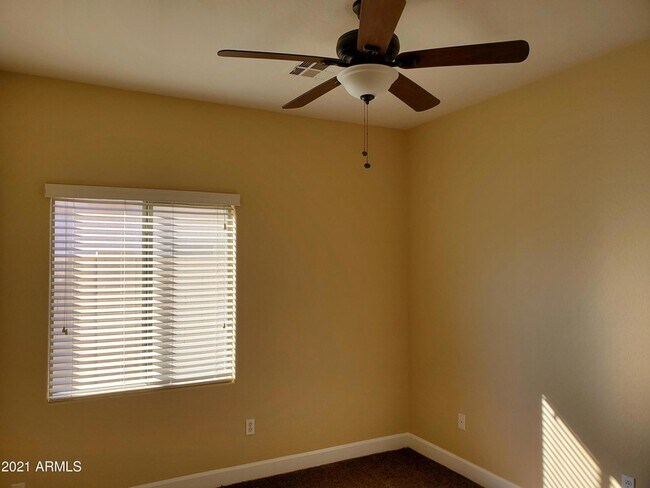 Building Photo - 2056 E Riviera Dr